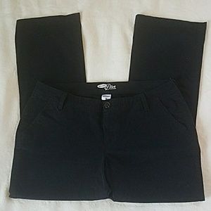 3/$20 Old Navy - "The Diva" Black Jeans